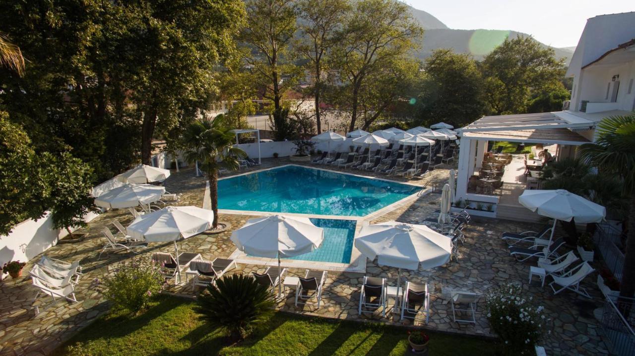 Alfa Hotel Parga Bagian luar foto